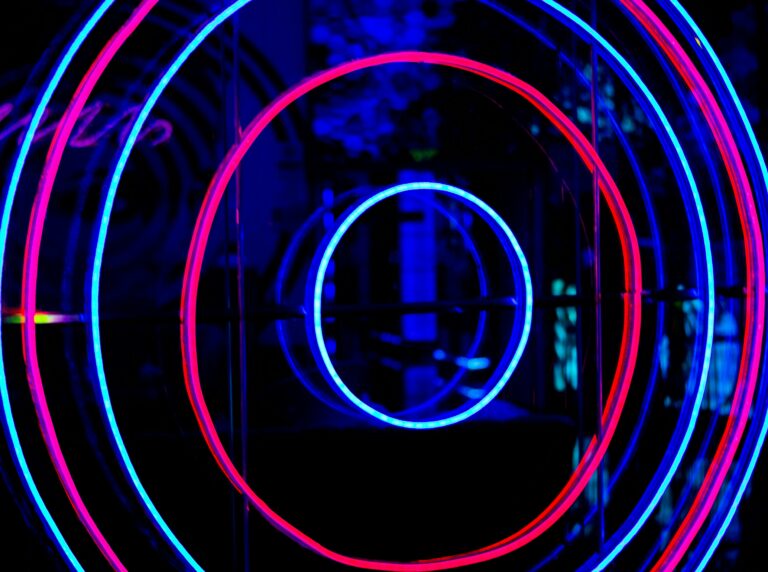 Insights 38 Several Neon Circles, Success